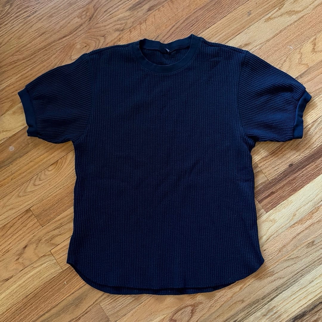 Uniqlo Waffle Knit T-Shirt – Navy, Size S