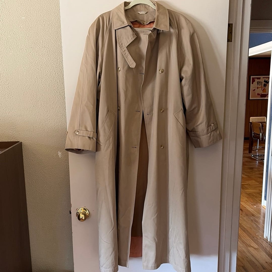 Vintage Women’s Trench Coat with Button-In Wool Liner – Fits XL/XXL