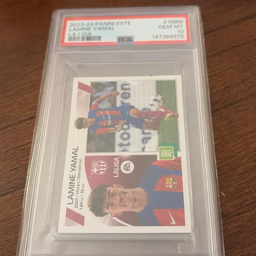 2023-24 PANINI ESTE LAMINE YAMAL PSA 10