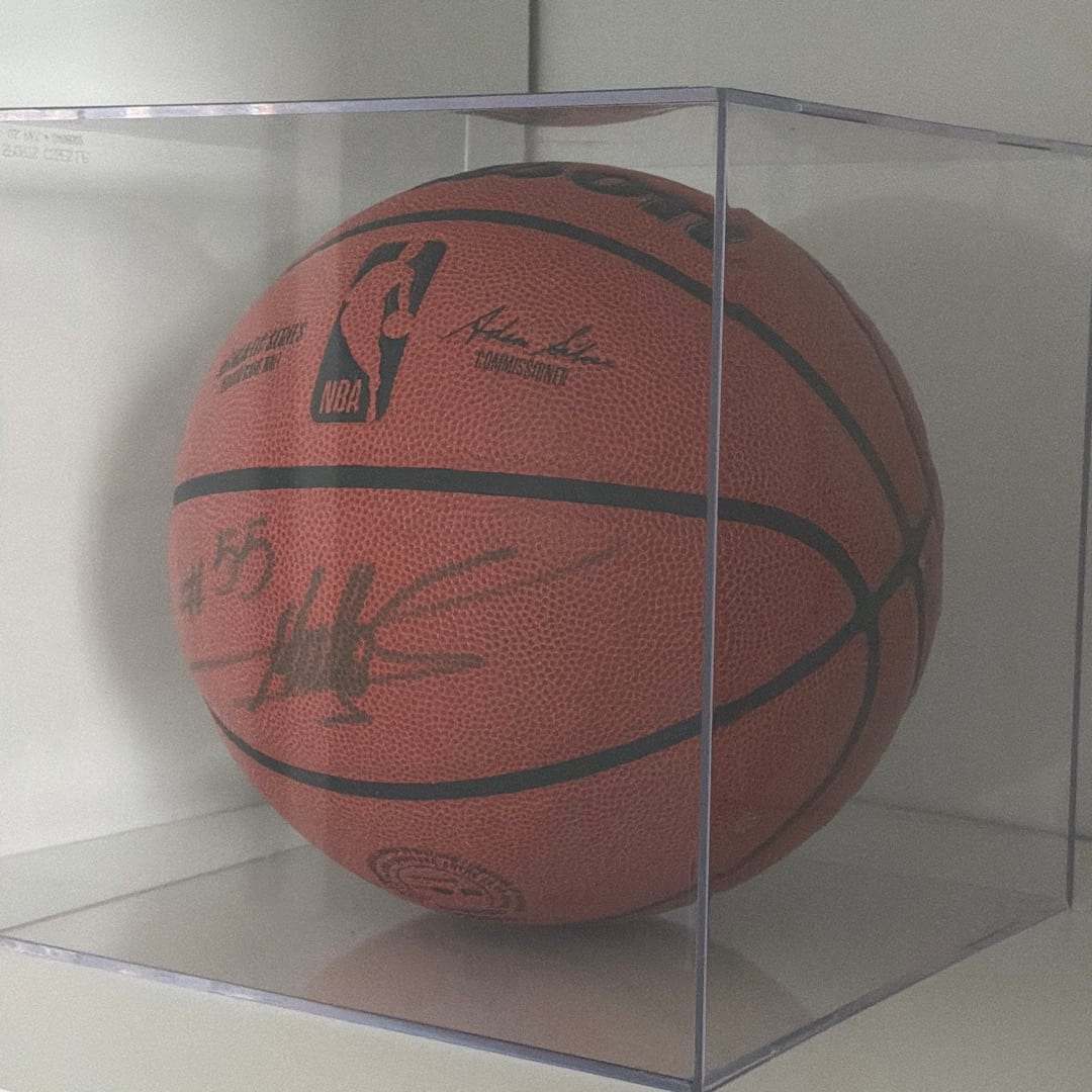 Dikembe Mutumbo Signed Basketball