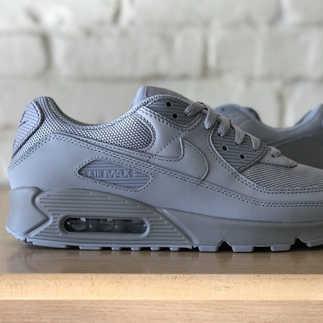 Air Max Triple Grey