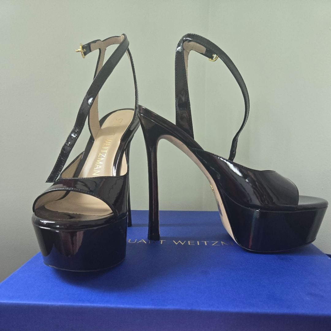 Nudist, The Hollywood Sandal